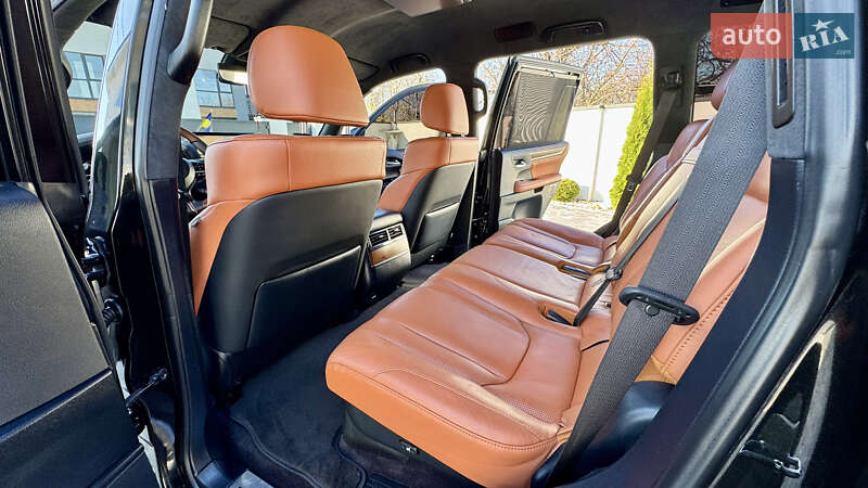 Позашляховик / Кросовер Lexus LX 2018 в Івано-Франківську