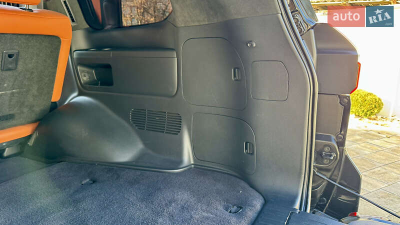 Позашляховик / Кросовер Lexus LX 2018 в Івано-Франківську