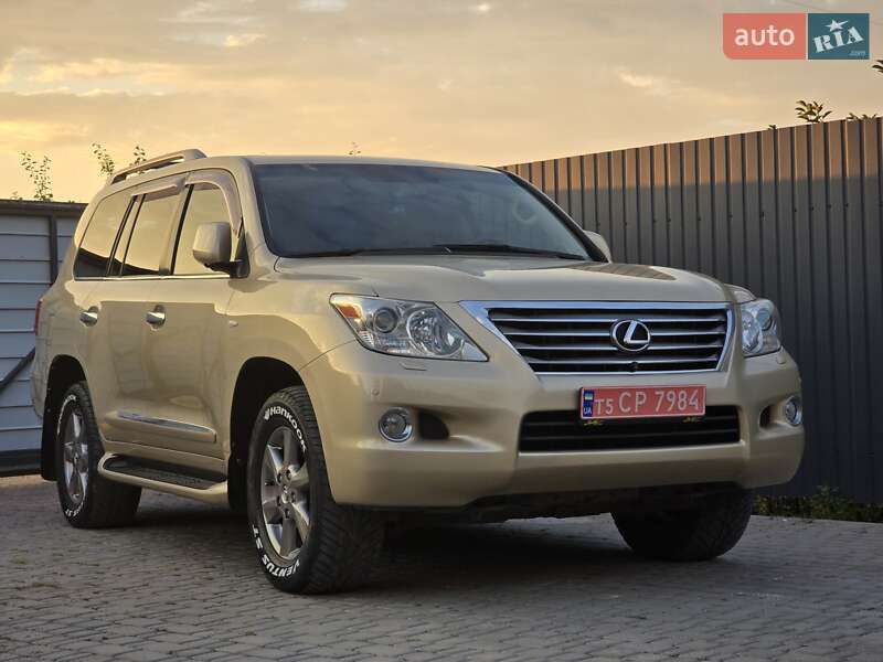 Внедорожник / Кроссовер Lexus LX 2011 в Первомайске