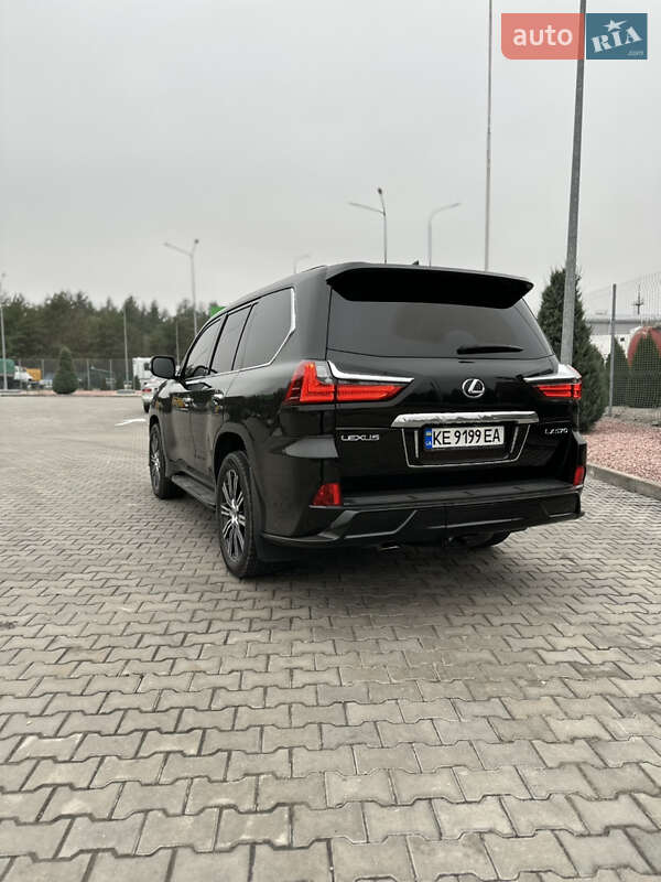Позашляховик / Кросовер Lexus LX 2019 в Дніпрі