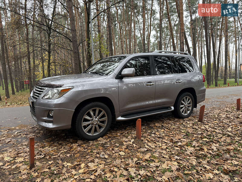 Позашляховик / Кросовер Lexus LX 2010 в Києві