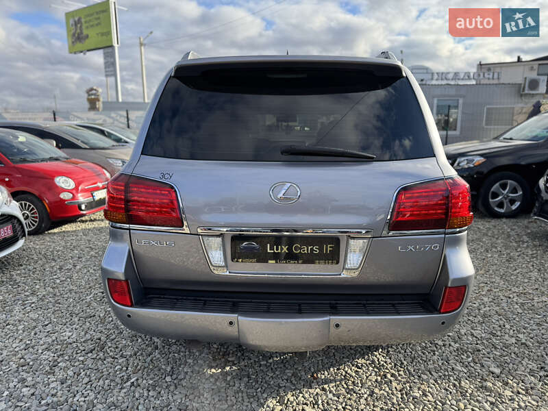 Позашляховик / Кросовер Lexus LX 2008 в Івано-Франківську