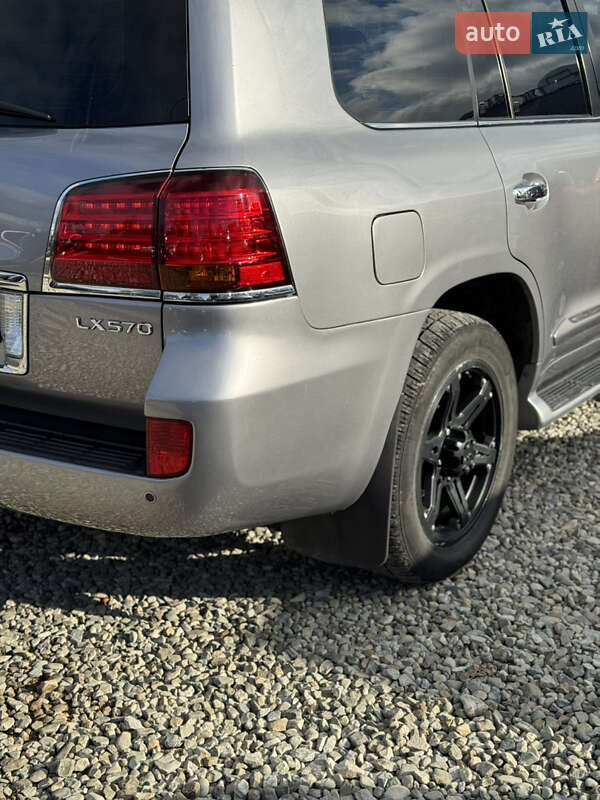 Позашляховик / Кросовер Lexus LX 2008 в Івано-Франківську