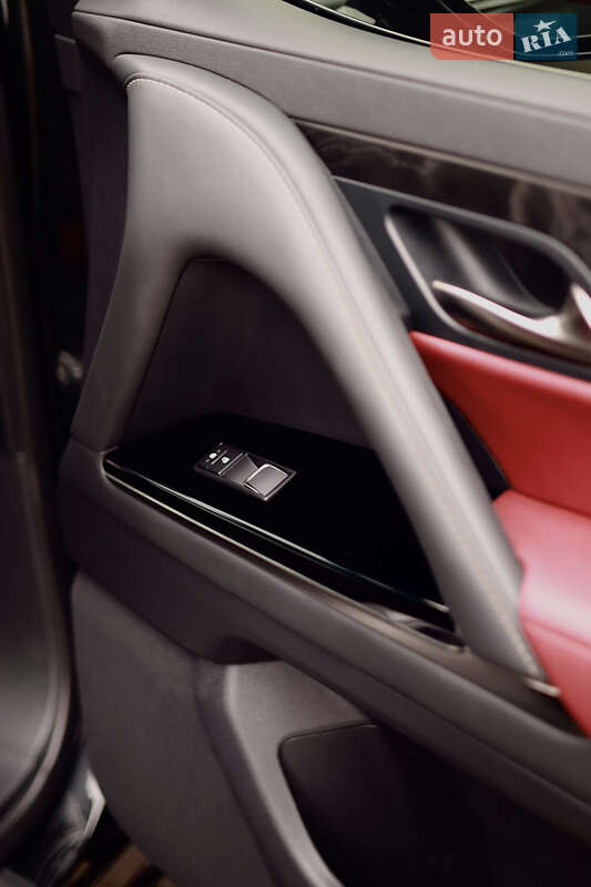 Позашляховик / Кросовер Lexus LX 2024 в Житомирі