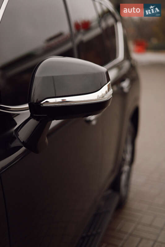 Позашляховик / Кросовер Lexus LX 2024 в Житомирі