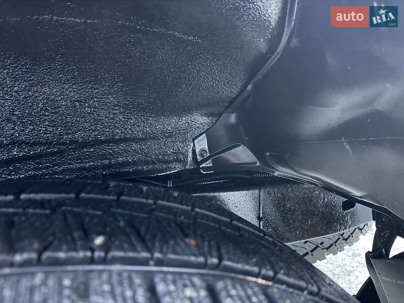 Внедорожник / Кроссовер Lexus LX 2004 в Яремче фото 16 Внедорожник / Кроссовер Lexus LX 2004 в Яремче