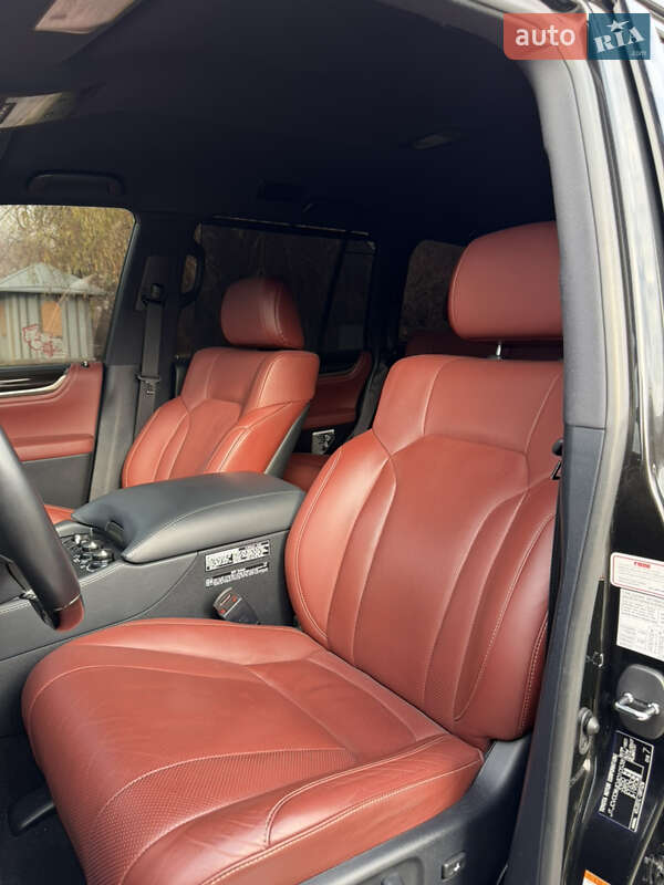 Позашляховик / Кросовер Lexus LX 2019 в Дніпрі фото 23 Позашляховик / Кросовер Lexus LX 2019 в Дніпрі