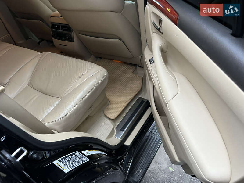 Позашляховик / Кросовер Lexus LX 2008 в Києві