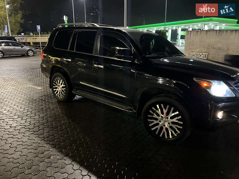 Позашляховик / Кросовер Lexus LX 2008 в Києві