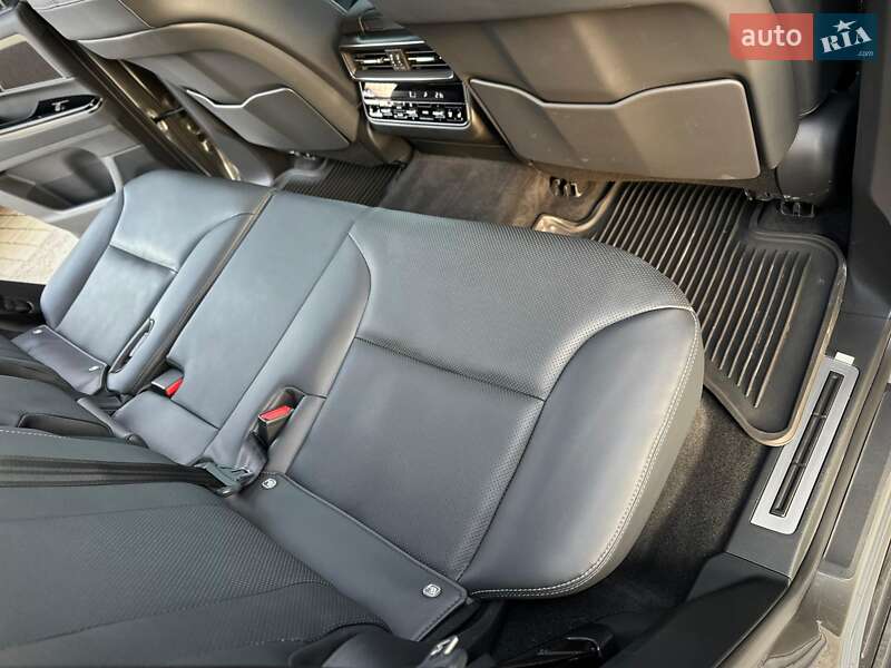 Внедорожник / Кроссовер Lexus LX 2025 в Киеве фото 27 Внедорожник / Кроссовер Lexus LX 2025 в Киеве