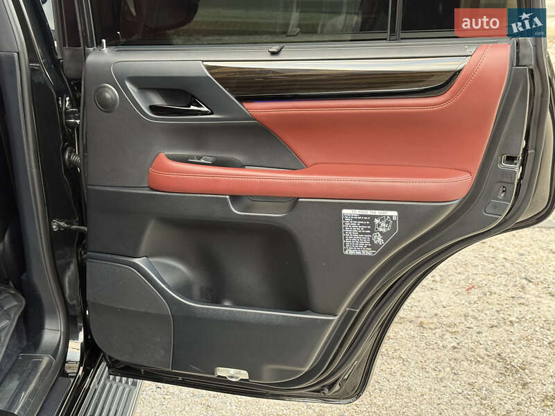 Внедорожник / Кроссовер Lexus LX 2017 в Днепре фото 26 Внедорожник / Кроссовер Lexus LX 2017 в Днепре