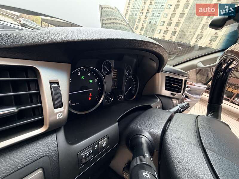 Позашляховик / Кросовер Lexus LX 2014 в Одесі фото 41 Позашляховик / Кросовер Lexus LX 2014 в Одесі