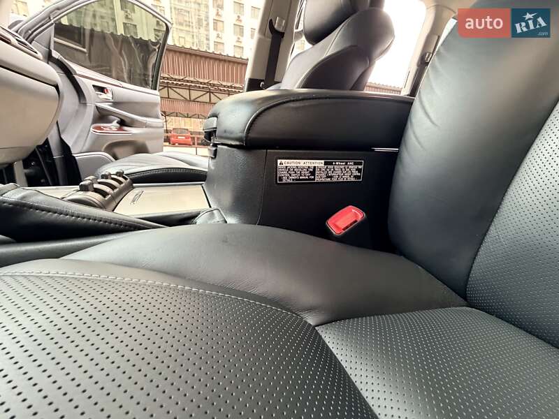 Позашляховик / Кросовер Lexus LX 2014 в Одесі фото 62 Позашляховик / Кросовер Lexus LX 2014 в Одесі