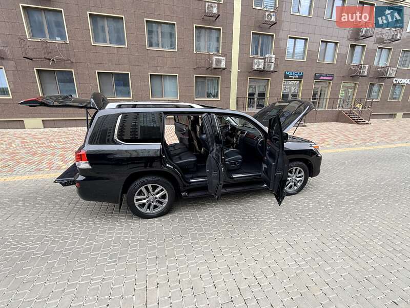 Позашляховик / Кросовер Lexus LX 2014 в Одесі фото 164 Позашляховик / Кросовер Lexus LX 2014 в Одесі