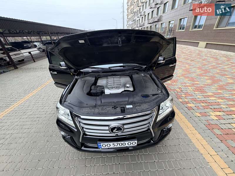 Позашляховик / Кросовер Lexus LX 2014 в Одесі фото 169 Позашляховик / Кросовер Lexus LX 2014 в Одесі