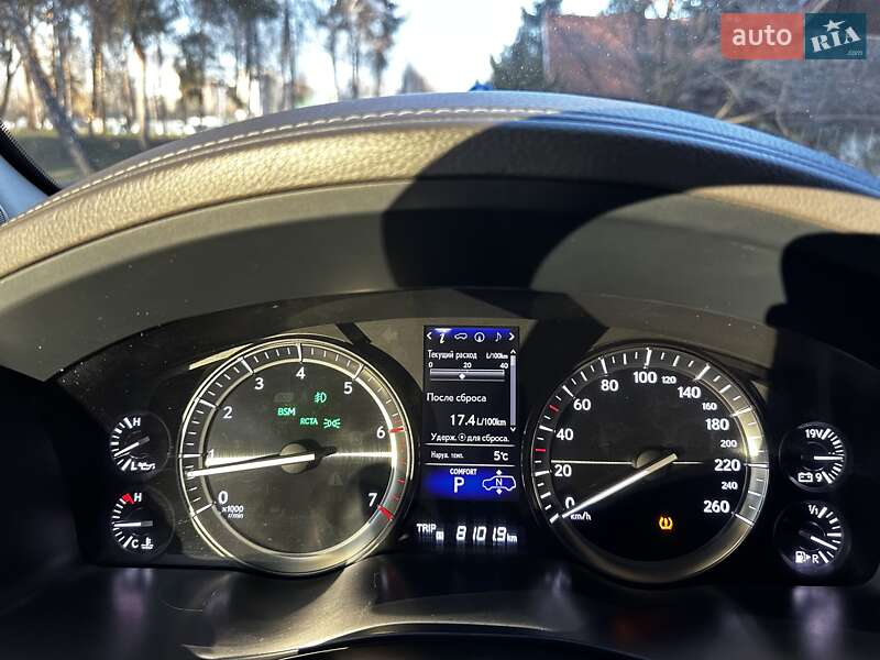 Позашляховик / Кросовер Lexus LX 2015 в Києві