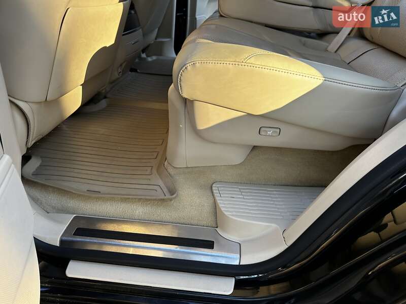 Позашляховик / Кросовер Lexus LX 2015 в Києві