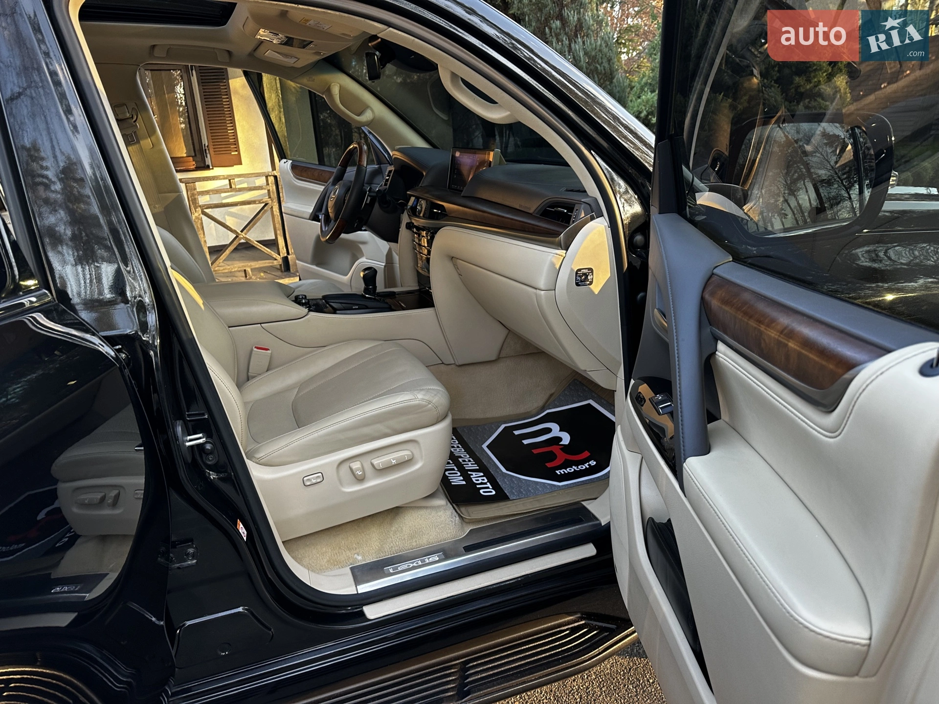 2015 Lexus LX - мініатюра 52
