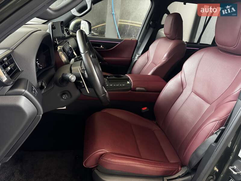 Позашляховик / Кросовер Lexus LX 2023 в Трускавці