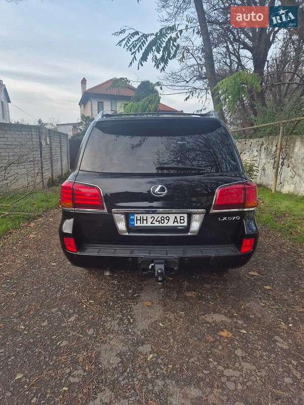 Позашляховик / Кросовер Lexus LX 2011 в Одесі