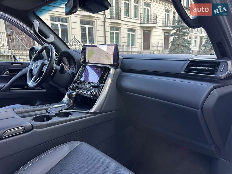 Позашляховик / Кросовер Lexus LX 2022 в Києві