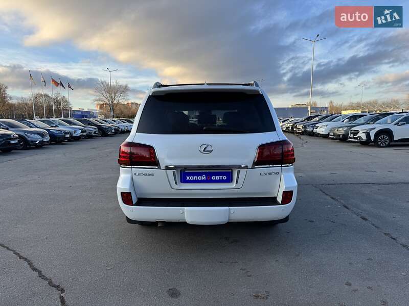 Внедорожник / Кроссовер Lexus LX 2010 в Днепре