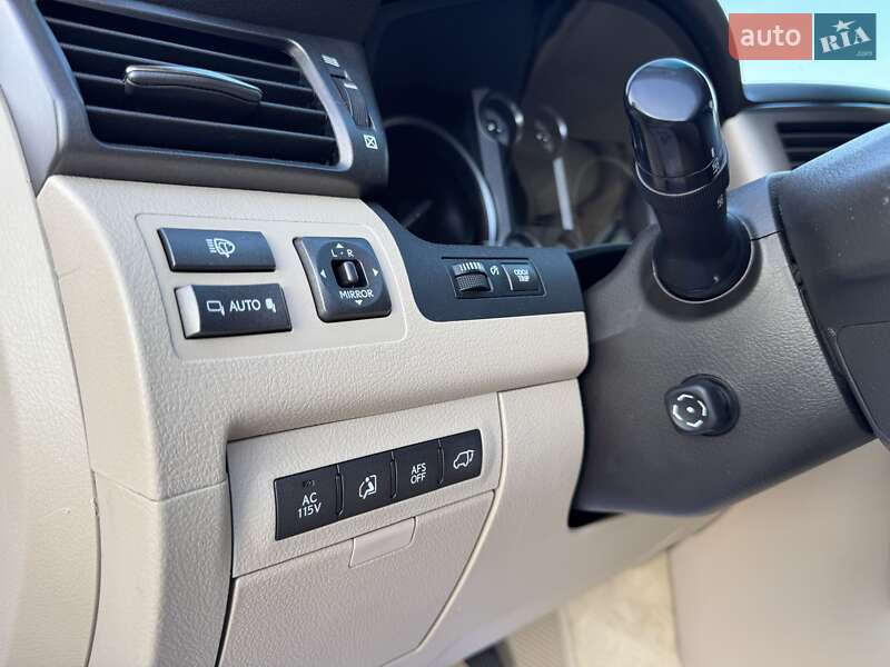 Внедорожник / Кроссовер Lexus LX 2010 в Днепре