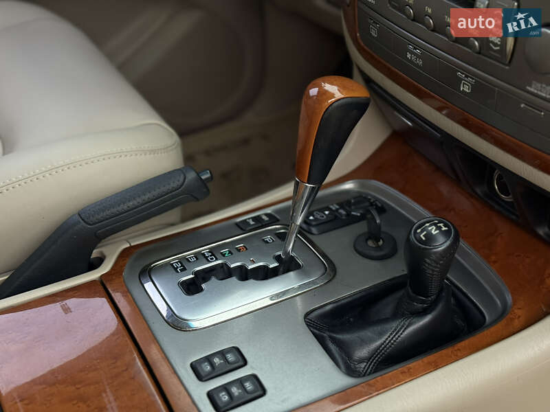 Позашляховик / Кросовер Lexus LX 2004 в Івано-Франківську