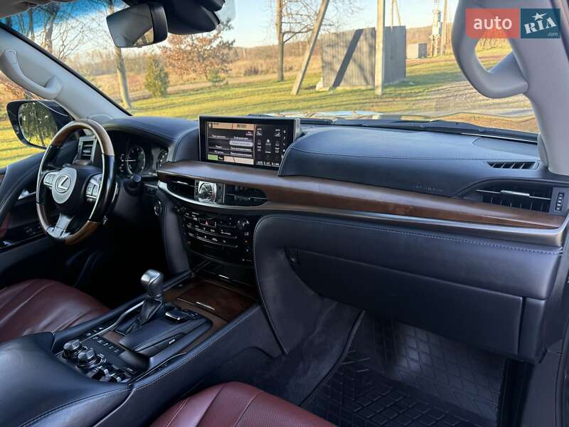 Внедорожник / Кроссовер Lexus LX 2017 в Ивано-Франковске фото 41 Внедорожник / Кроссовер Lexus LX 2017 в Ивано-Франковске