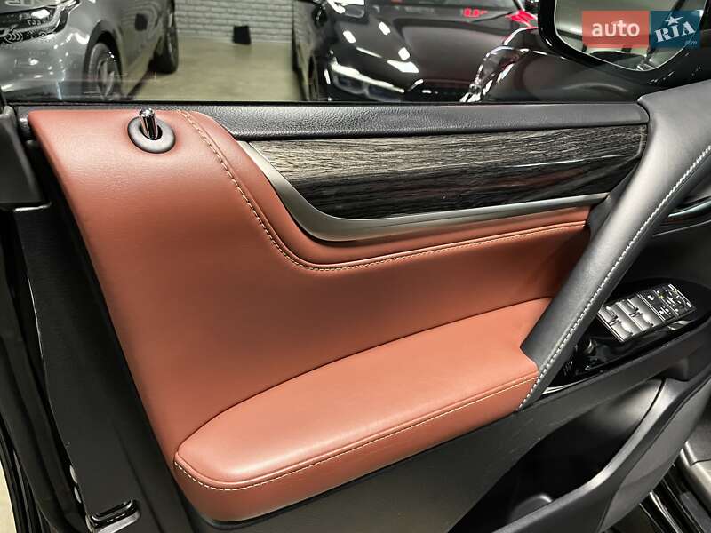 Внедорожник / Кроссовер Lexus LX 2018 в Львове