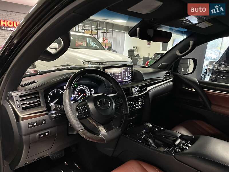 Внедорожник / Кроссовер Lexus LX 2018 в Львове