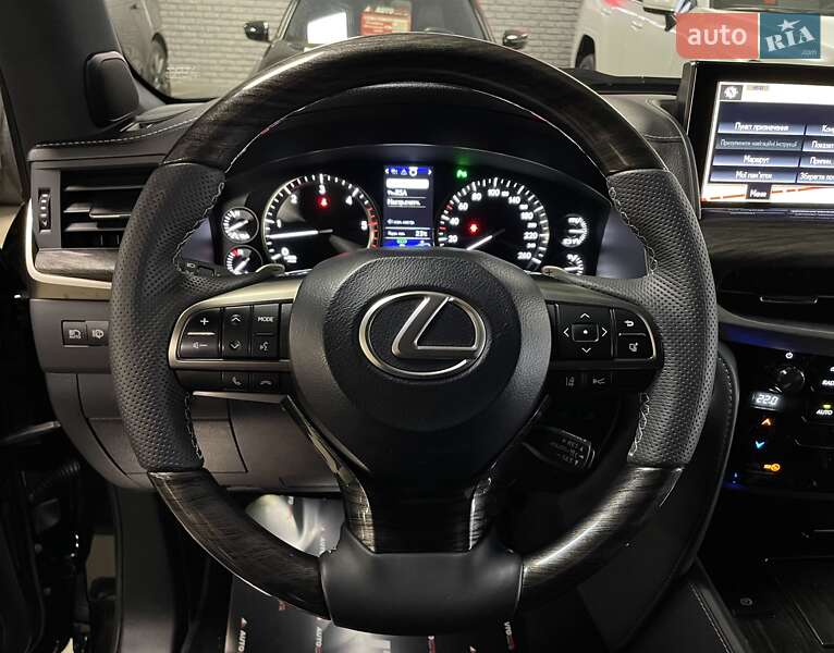 Внедорожник / Кроссовер Lexus LX 2018 в Львове