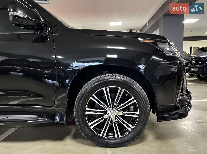 Внедорожник / Кроссовер Lexus LX 2018 в Львове