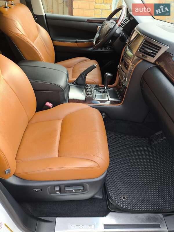 Внедорожник / Кроссовер Lexus LX 2010 в Одессе фото 44 Внедорожник / Кроссовер Lexus LX 2010 в Одессе