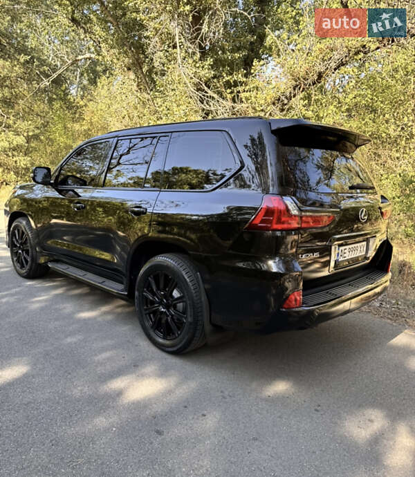 Позашляховик / Кросовер Lexus LX 2016 в Дніпрі