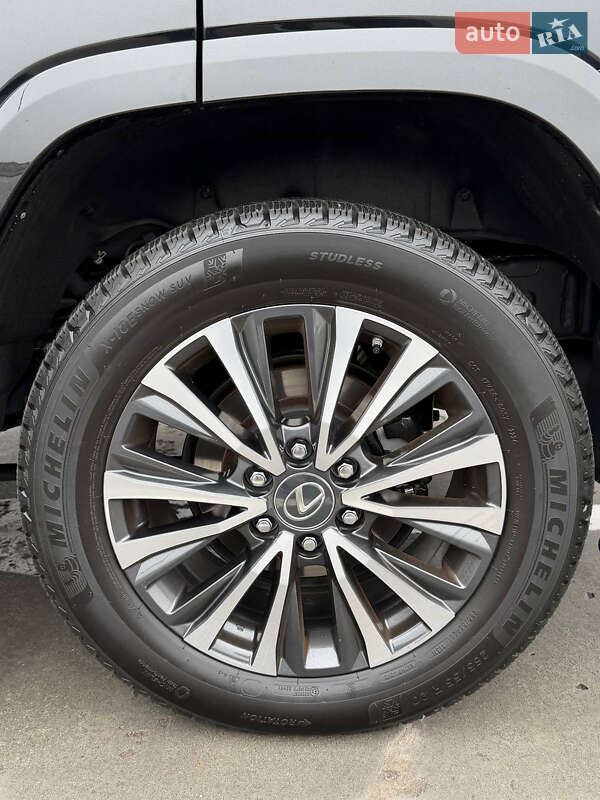 Внедорожник / Кроссовер Lexus LX 2023 в Киеве