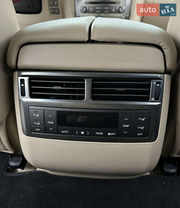 Внедорожник / Кроссовер Lexus LX 2008 в Днепре