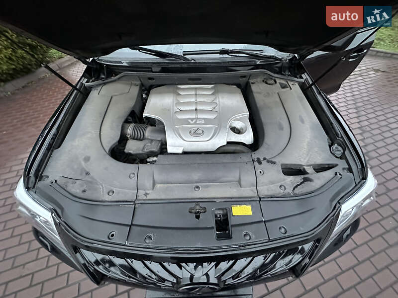 Внедорожник / Кроссовер Lexus LX 2008 в Днепре