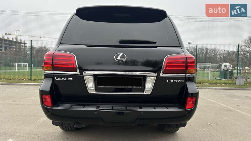 Позашляховик / Кросовер Lexus LX 2008 в Івано-Франківську