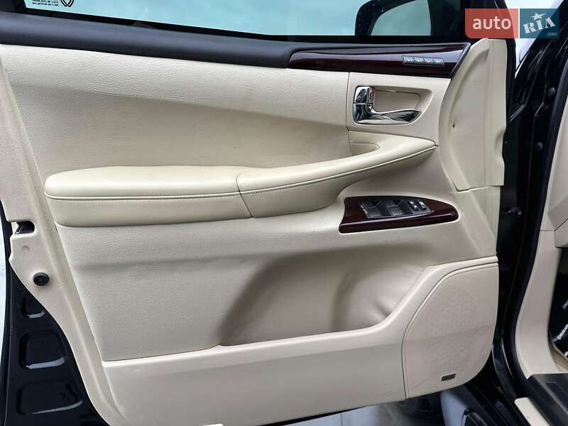 Внедорожник / Кроссовер Lexus LX 2010 в Киеве фото 42 Внедорожник / Кроссовер Lexus LX 2010 в Киеве