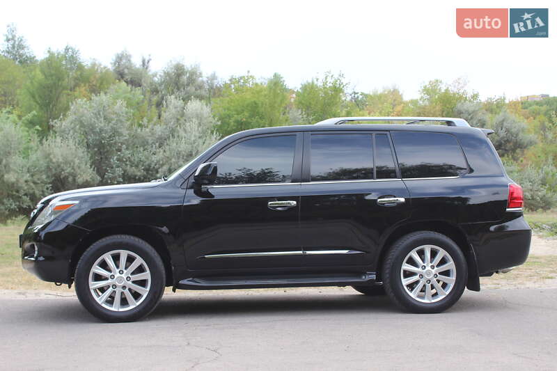 Внедорожник / Кроссовер Lexus LX 2010 в Днепре