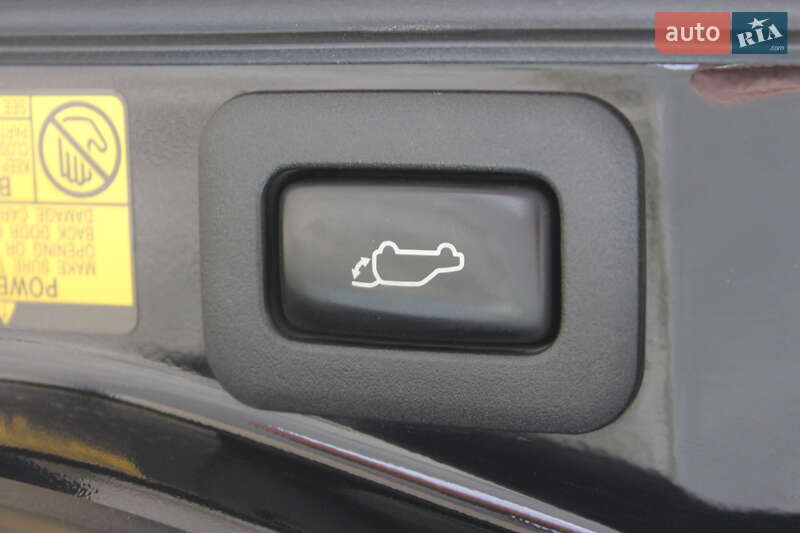 Внедорожник / Кроссовер Lexus LX 2010 в Днепре