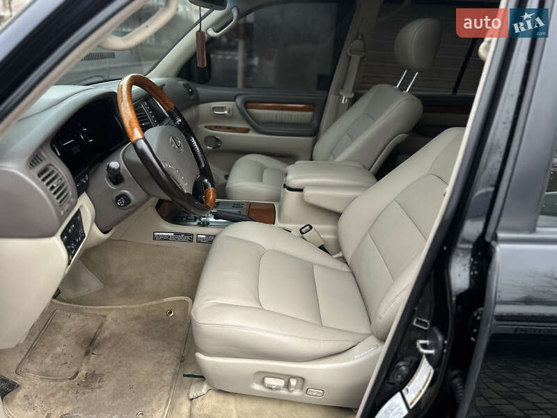 Внедорожник / Кроссовер Lexus LX 2004 в Ивано-Франковске