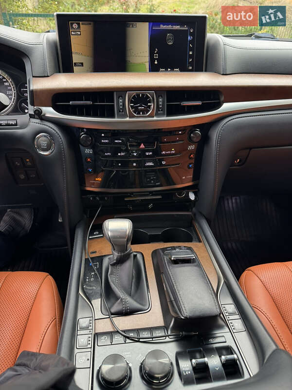 Внедорожник / Кроссовер Lexus LX 2016 в Одессе фото 11 Внедорожник / Кроссовер Lexus LX 2016 в Одессе