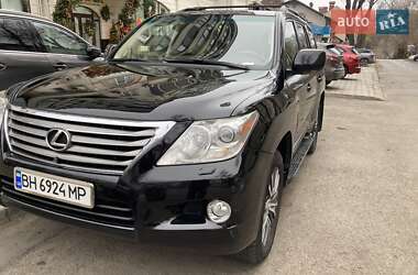 Внедорожник / Кроссовер Lexus LX 2008 в Черноморске