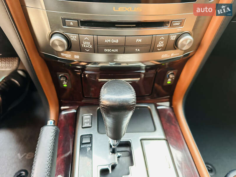Внедорожник / Кроссовер Lexus LX 2011 в Днепре фото 24 Внедорожник / Кроссовер Lexus LX 2011 в Днепре