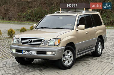 Внедорожник / Кроссовер Lexus LX 2001 в Сваляве