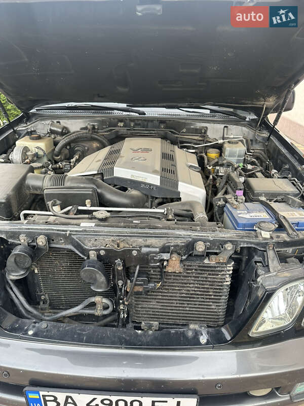 Внедорожник / Кроссовер Lexus LX 2006 в Новомиргороде