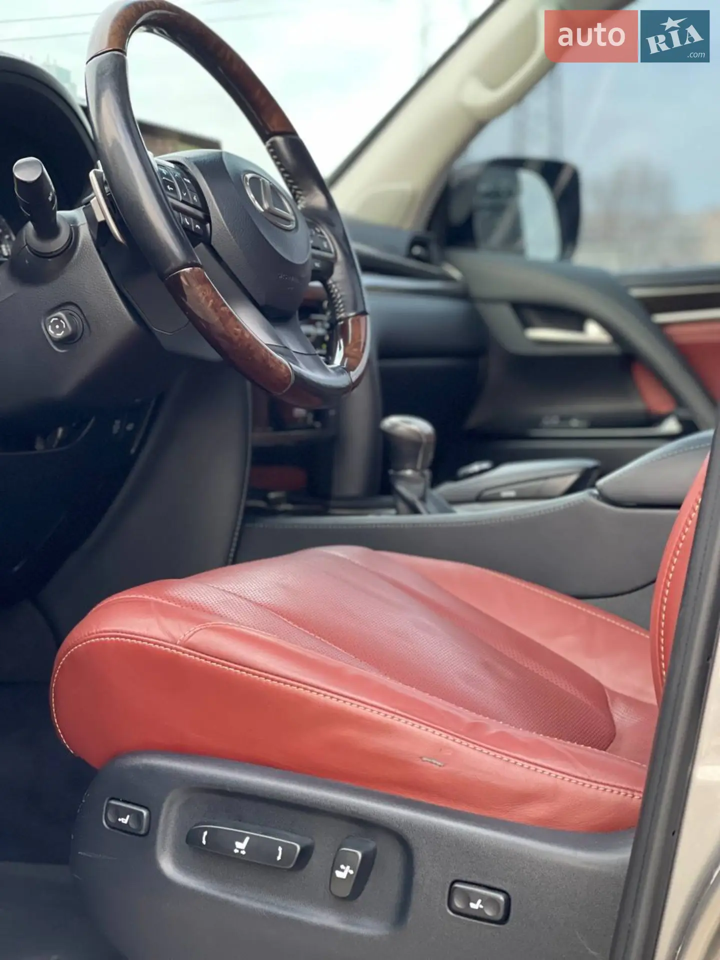 2016 Lexus LX - мініатюра 13