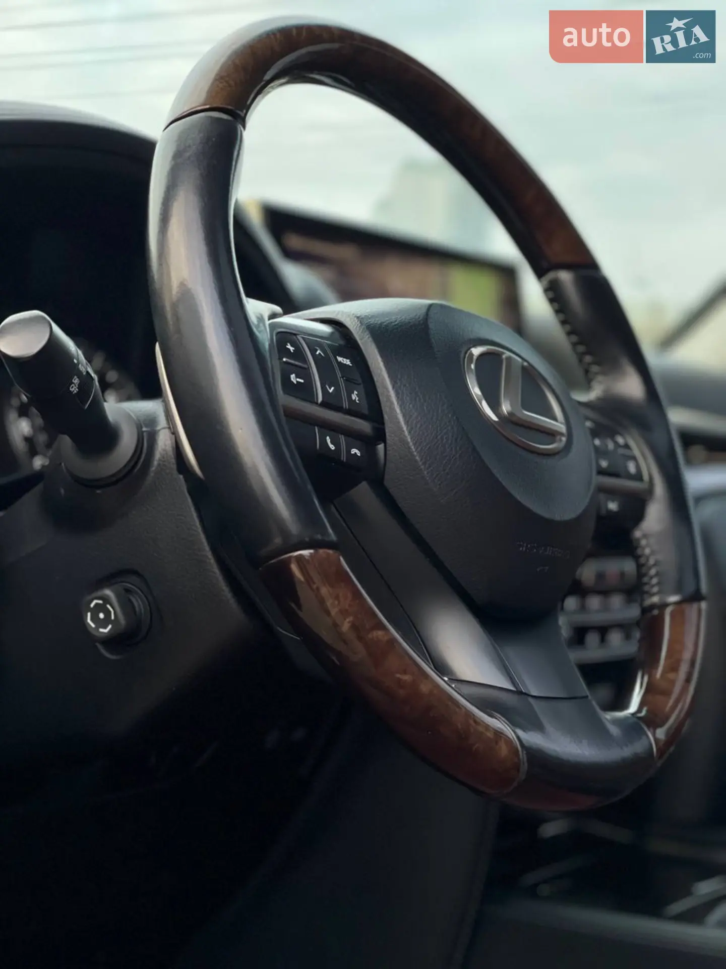 2016 Lexus LX - мініатюра 14